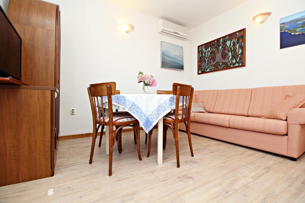Filipi Apartment ซาลี ภายนอก รูปภาพ